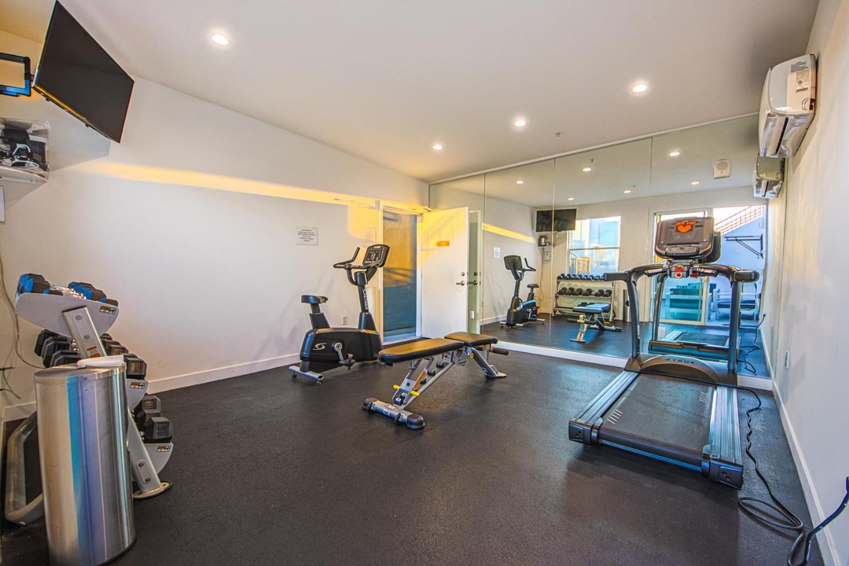 Stunning 1 Bdr 1 Bth, Pool, Jacuzzi Apartman Los Angeles Kültér fotó