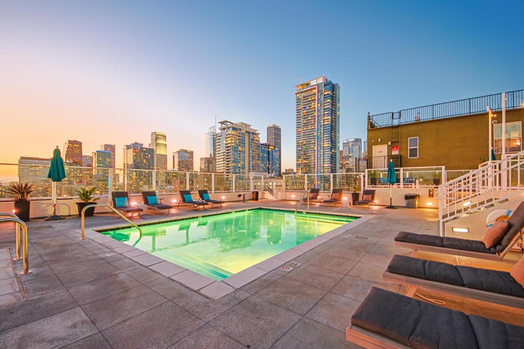 Stunning 1 Bdr 1 Bth, Pool, Jacuzzi Apartman Los Angeles Kültér fotó