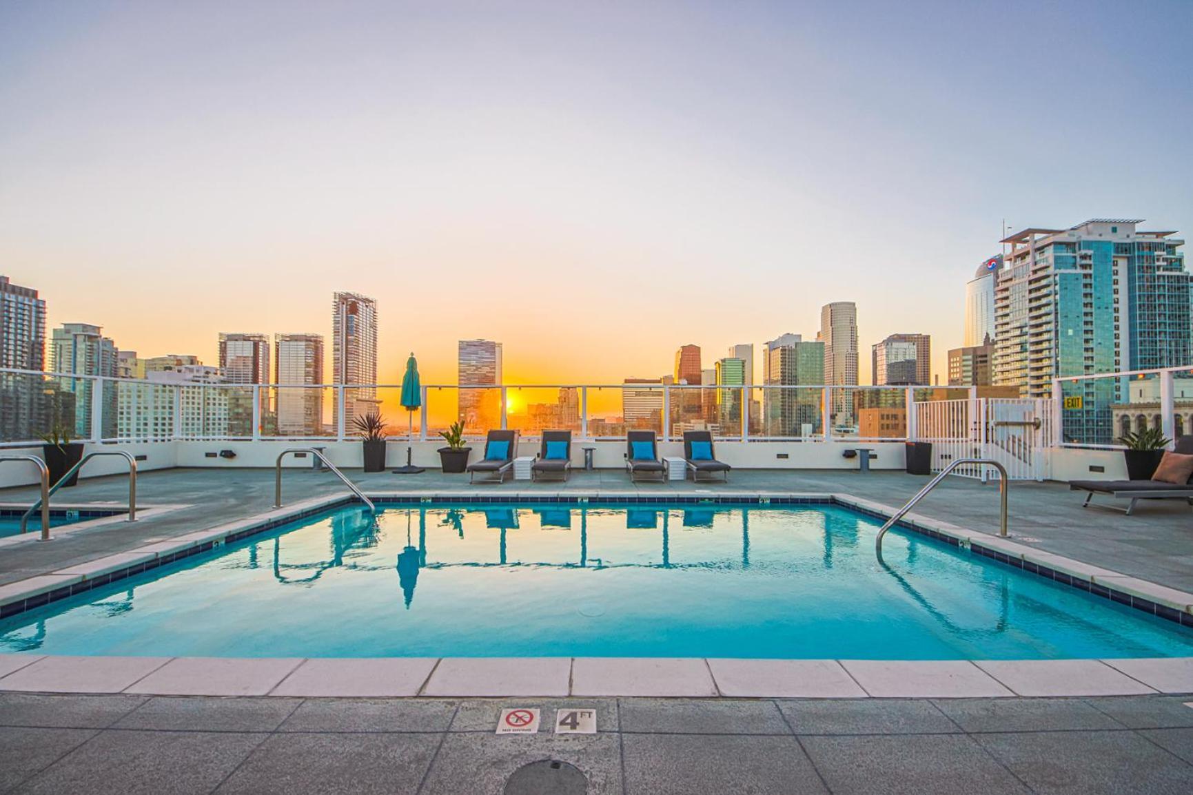 Stunning 1 Bdr 1 Bth, Pool, Jacuzzi Apartman Los Angeles Kültér fotó